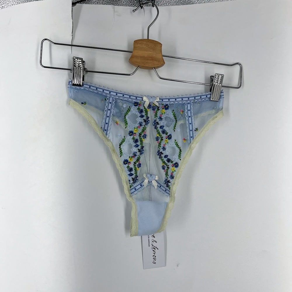 For Love & Lemons Midsummer Heart Embroidered Thong sIze XXS NWT
